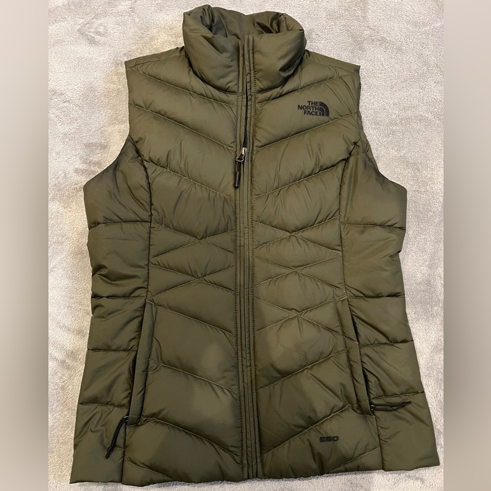Women’s North Face 550 Vest
